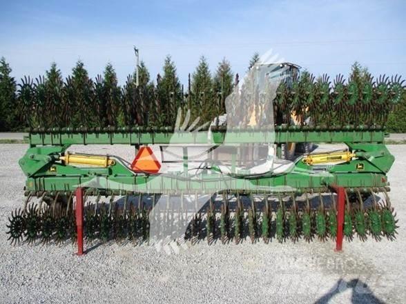 John Deere 400 Andre jordbearbejdningsmaskiner og andet tilbehør
