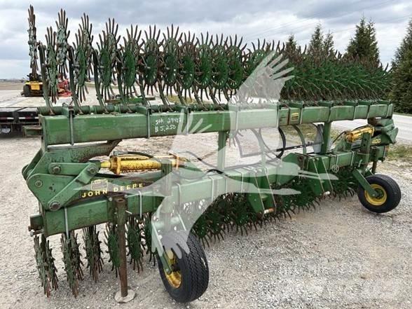 John Deere 400 Andre jordbearbejdningsmaskiner og andet tilbehør