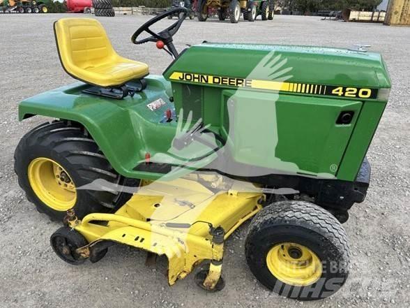 John Deere 420 Traktorklippere