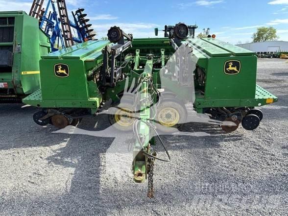 John Deere 455 Såmaskine