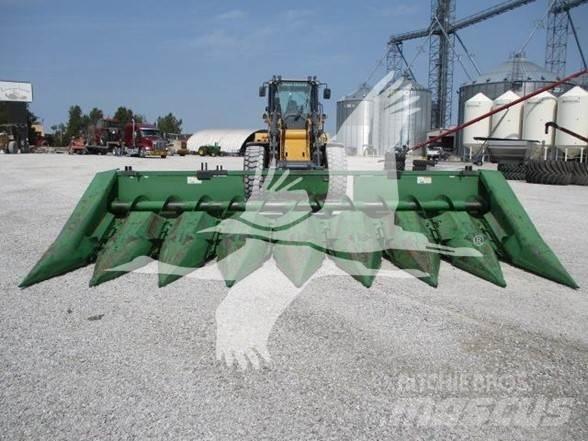 John Deere 843 Hoveder til mejetærskere