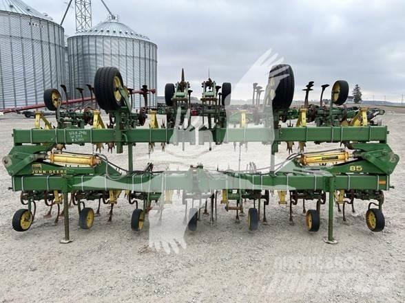 John Deere 85 Roerækkerensere/radrensere