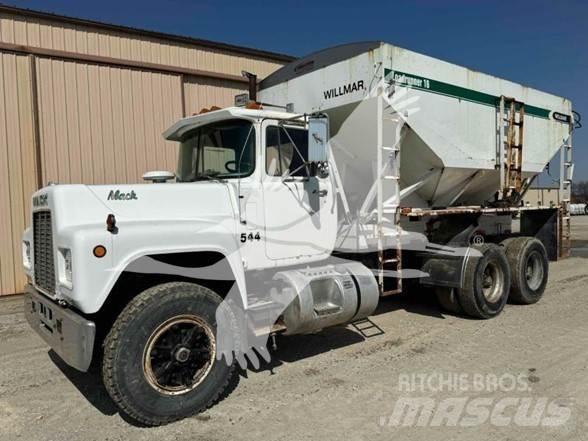 Mack R686ST Entreprenør - Andet