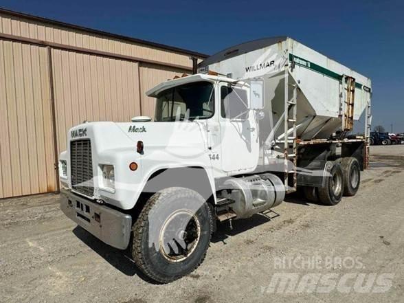 Mack R686ST Entreprenør - Andet