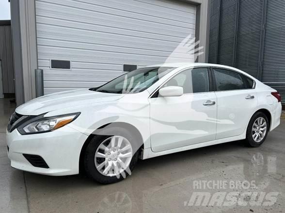 Nissan ALTIMA Biler
