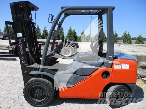 Toyota 8FDU30 Diesel gaffeltrucks