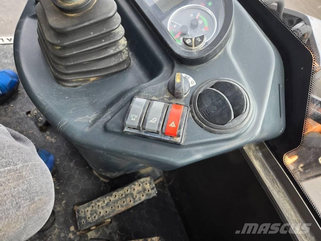 Mecalac AS 700 Læssemaskiner på hjul