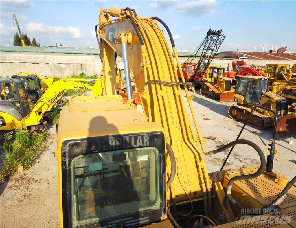 CAT 325B Gravemaskiner på larvebånd
