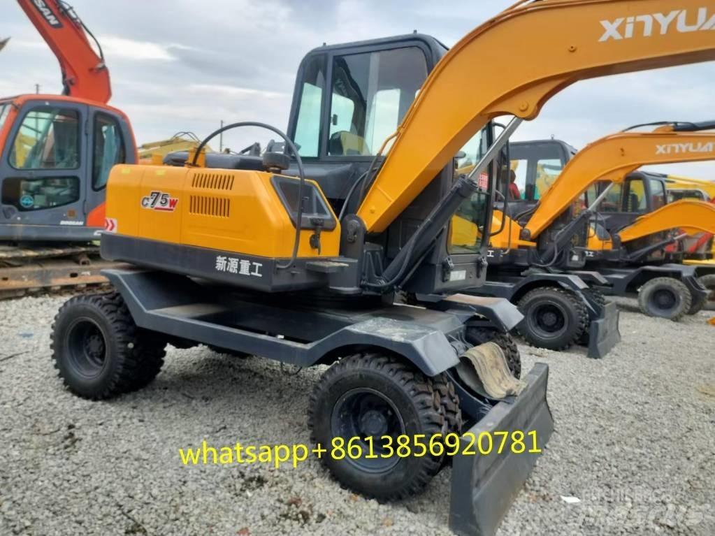 Xinyuan XYB75-9 Gravemaskiner på hjul
