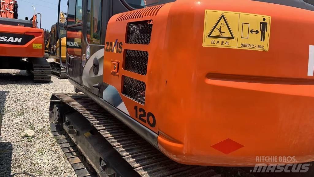 Hitachi ZAXIS120 Gravemaskiner på larvebånd