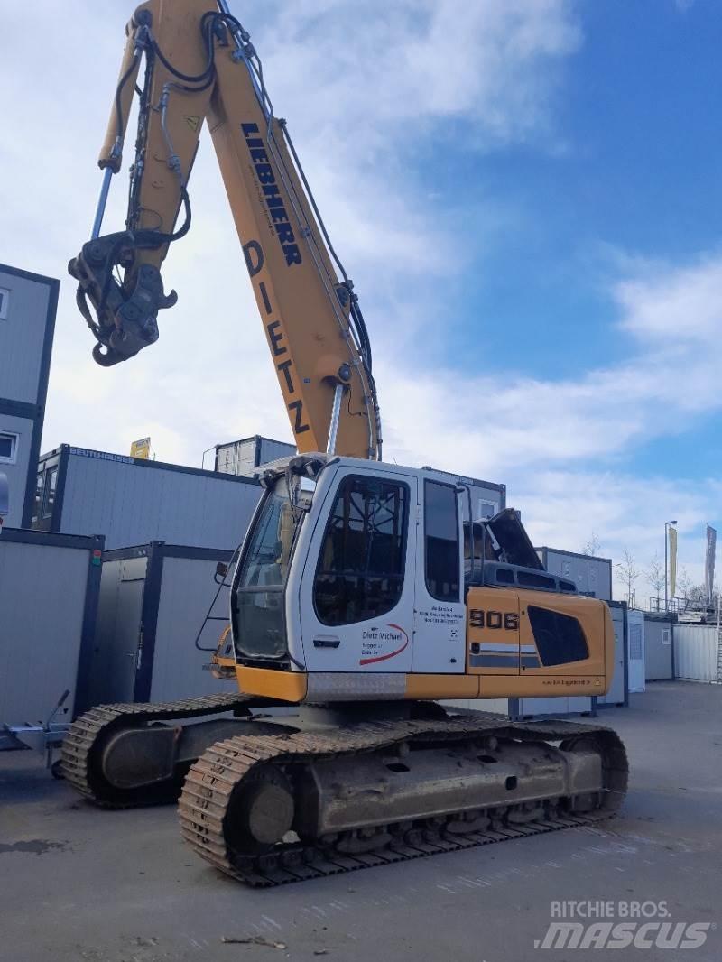 Liebherr R906 LC Gravemaskiner på larvebånd