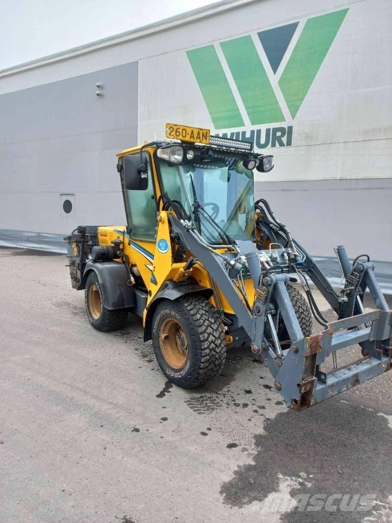 Wille 335B Kompakte traktorer