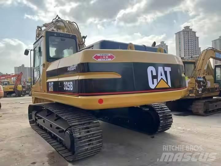CAT CAT325B Gravemaskiner på larvebånd