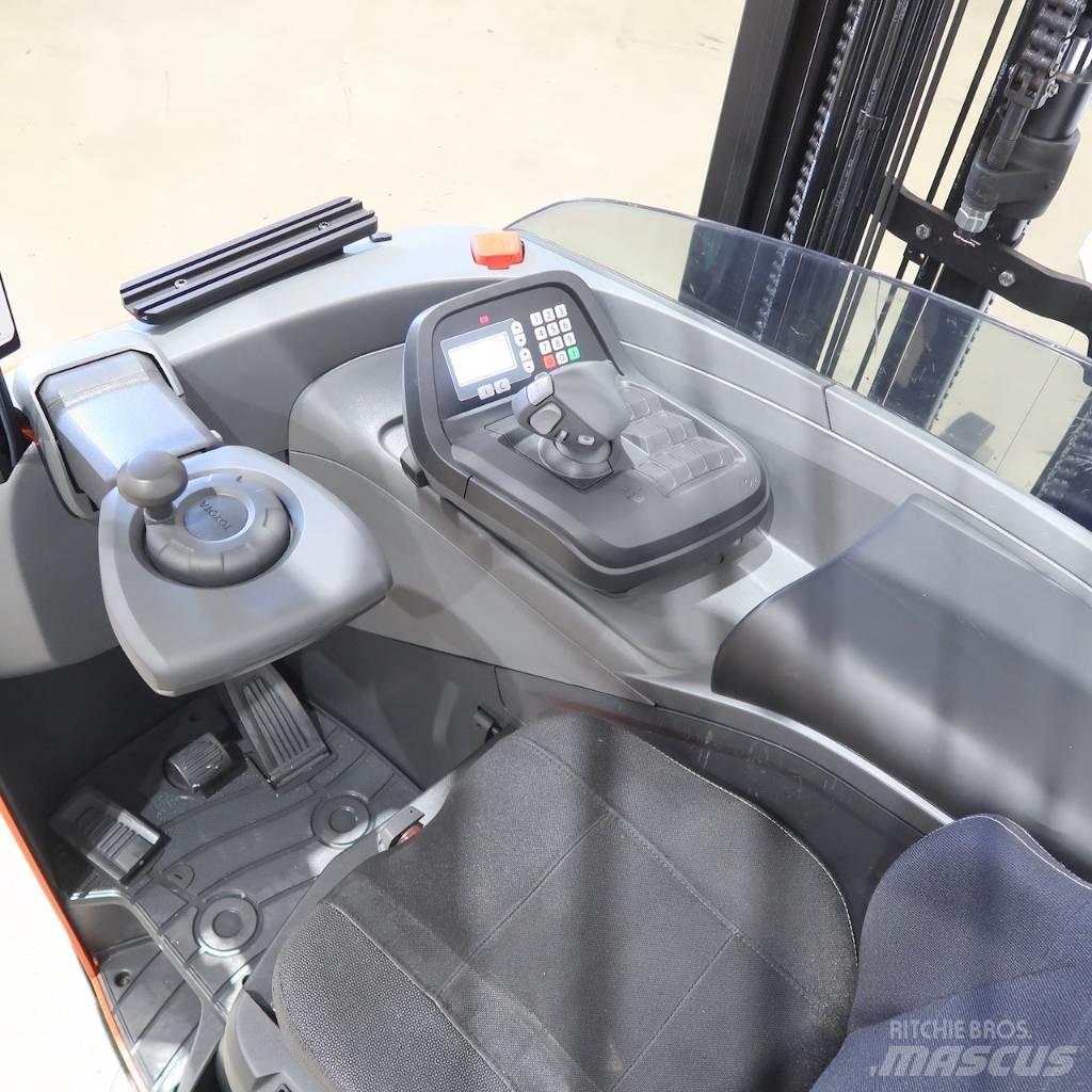 Toyota RRE160H Reachtruck