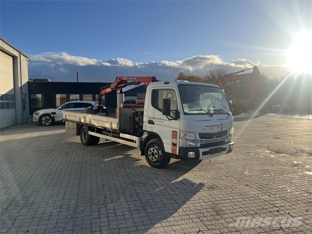 Mitsubishi Canter Lastbil med lad/Flatbed