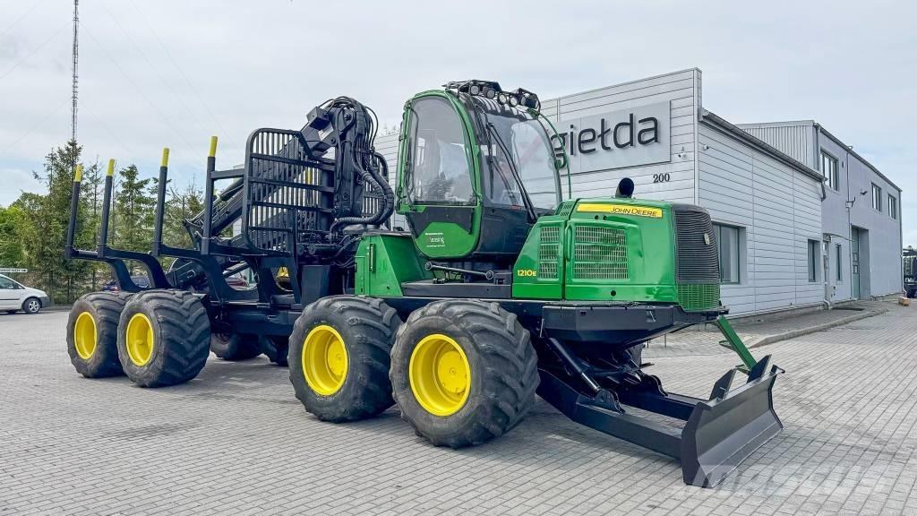 John Deere 1210E Udkørselsmaskiner