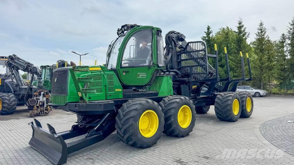 John Deere 1210E Udkørselsmaskiner