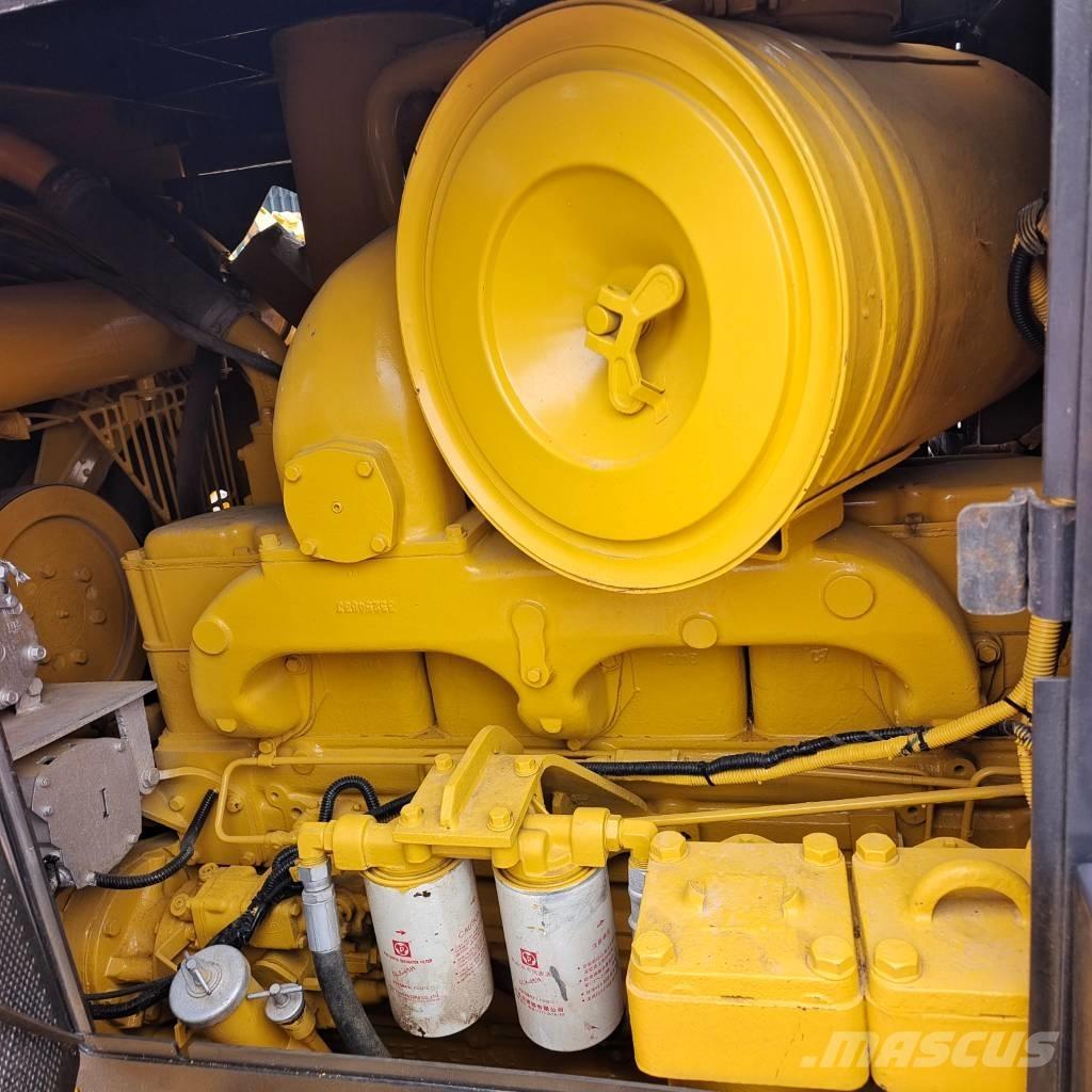 Shantui SD 22 Bulldozer på larvebånd