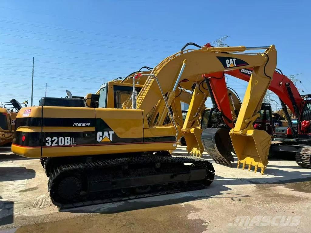 CAT 320 B L Gravemaskiner på larvebånd