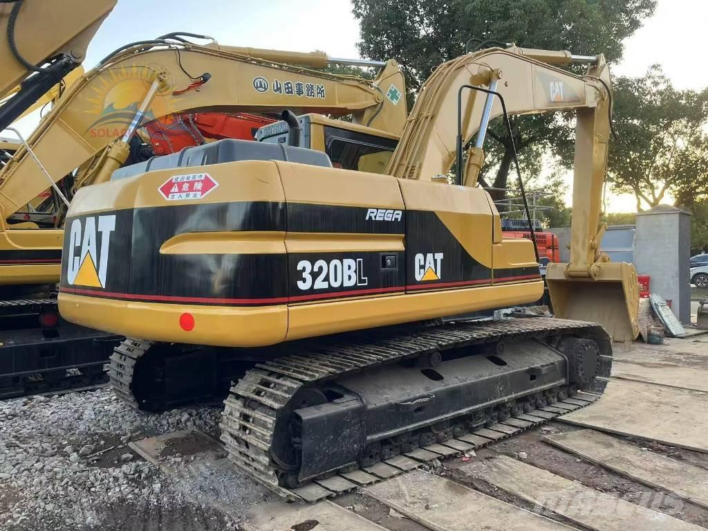 CAT 320 B L Gravemaskiner på larvebånd