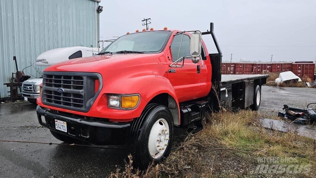 Ford F650 Lastbil med lad/Flatbed