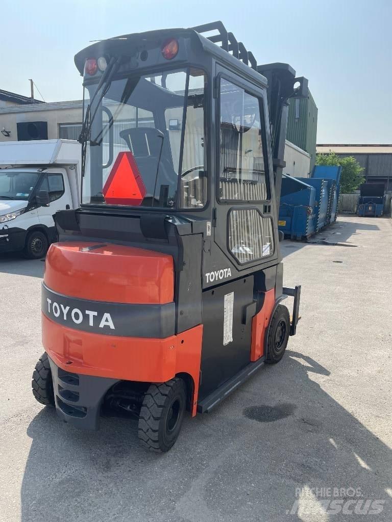 Toyota 7FBMF30 El gaffeltrucks
