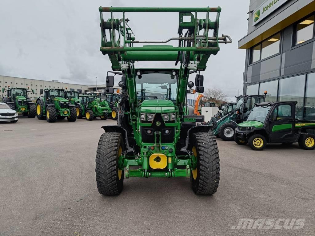 John Deere 6115 RC Traktorer