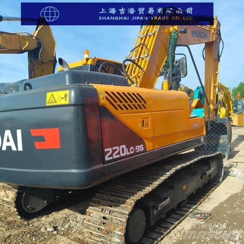 Hyundai R220 Midi-gravemaskiner 7t - 12t