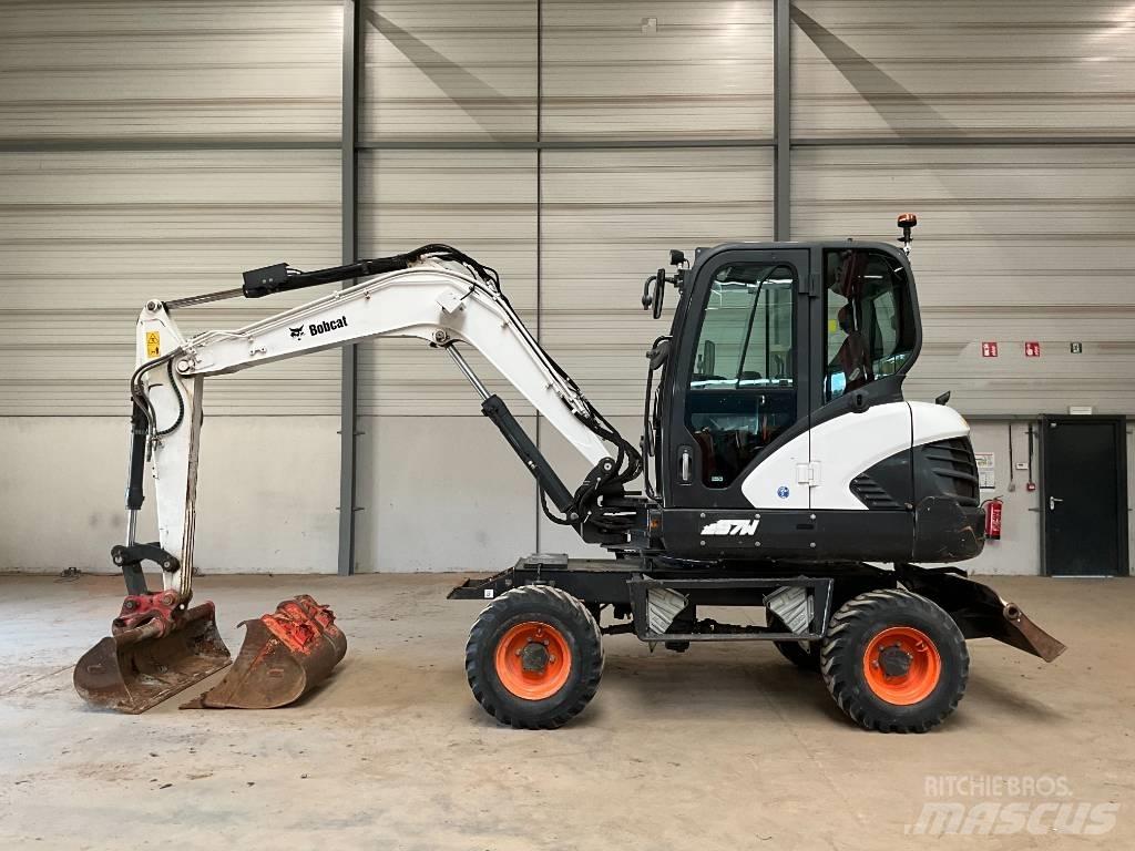 Bobcat E 57 W Gravemaskiner på hjul