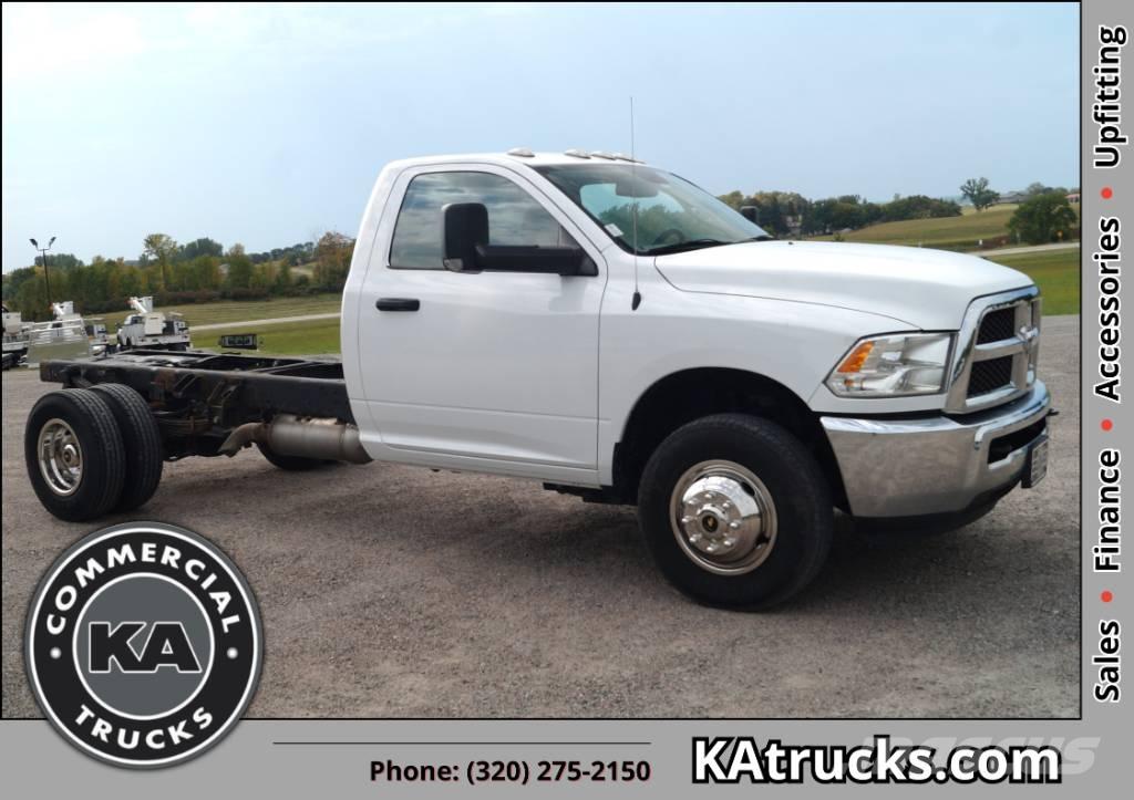 RAM 3500 TRADESMAN Chassis