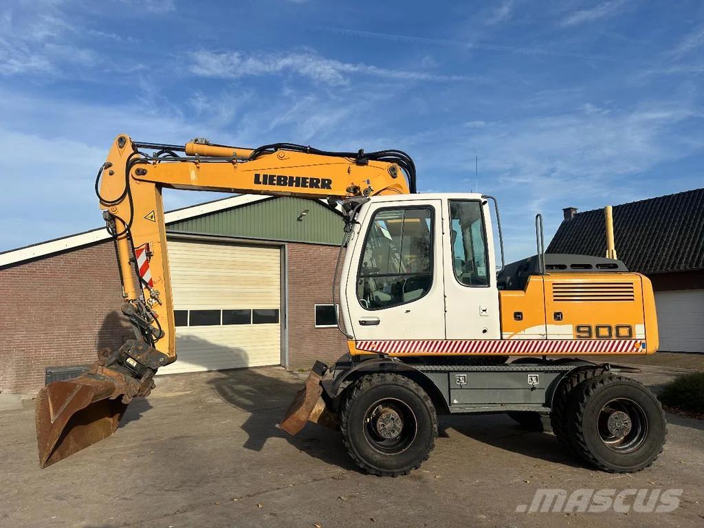 Liebherr A900 C Gravemaskiner på hjul