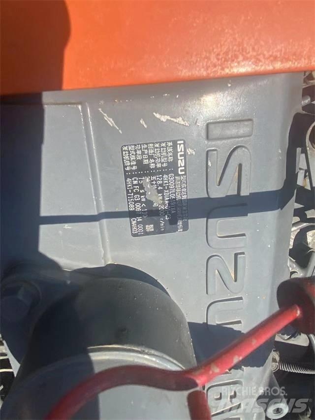 Hitachi ZX 200-3 G Gravemaskiner på larvebånd