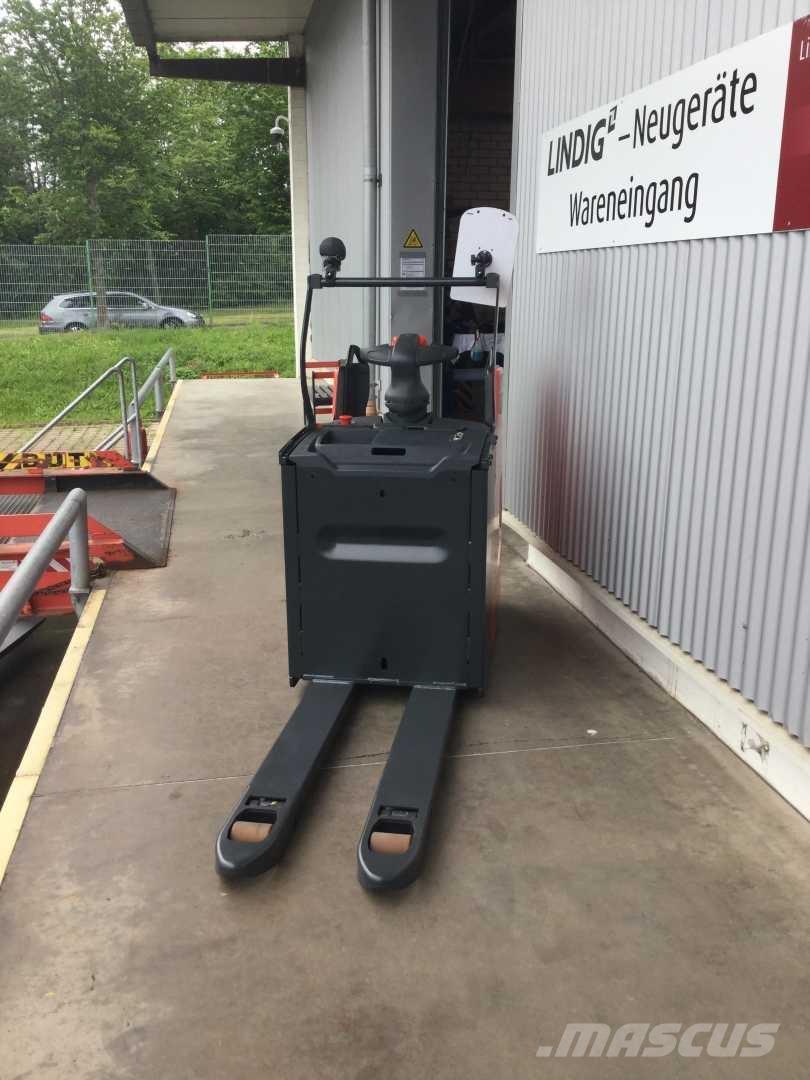 Linde T25FP Selvkørende stablere