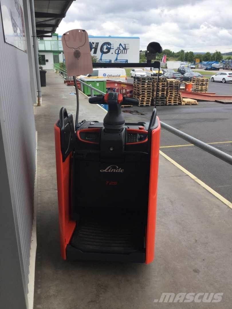 Linde T25FP Selvkørende stablere
