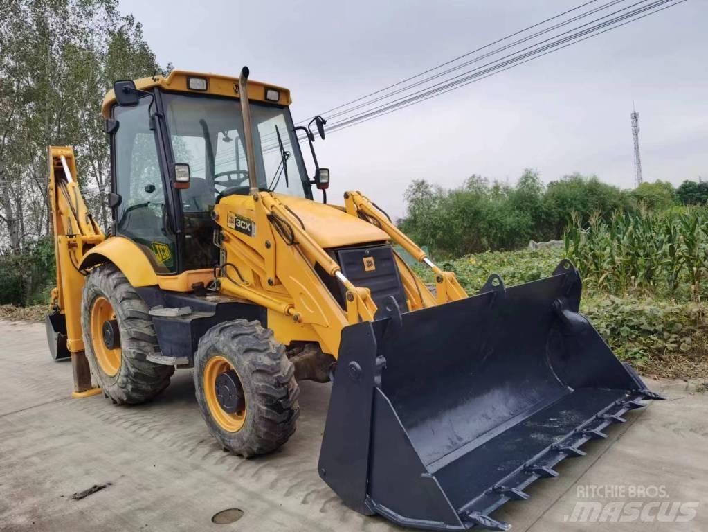 JCB 3 CX Rendegravere