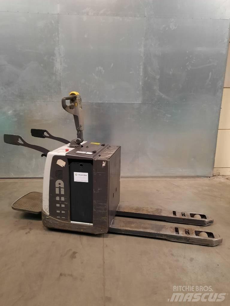 UniCarriers PMR200P El-palleløftere med platform