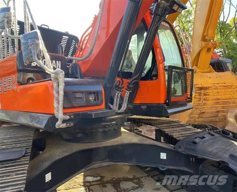 Doosan DX300LC-9C Gravemaskiner på larvebånd