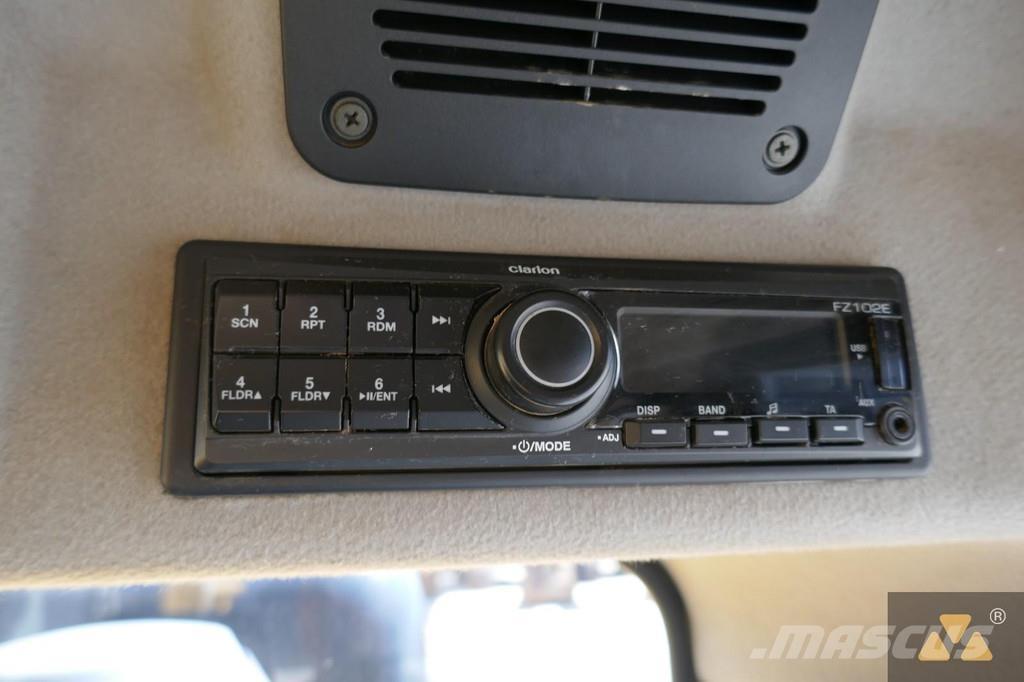 CAT 320FL Gravemaskiner på larvebånd