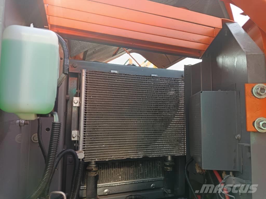 Hitachi ZX 70 Midi-gravemaskiner 7t - 12t