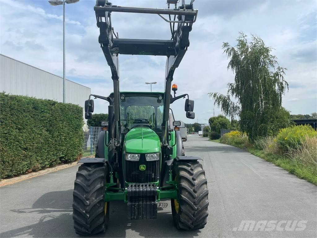 John Deere 5100M Traktorer