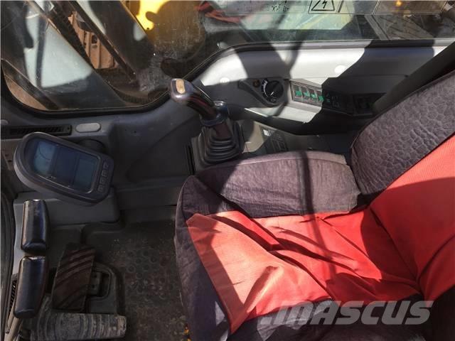 Volvo EC210B Gravemaskiner på larvebånd
