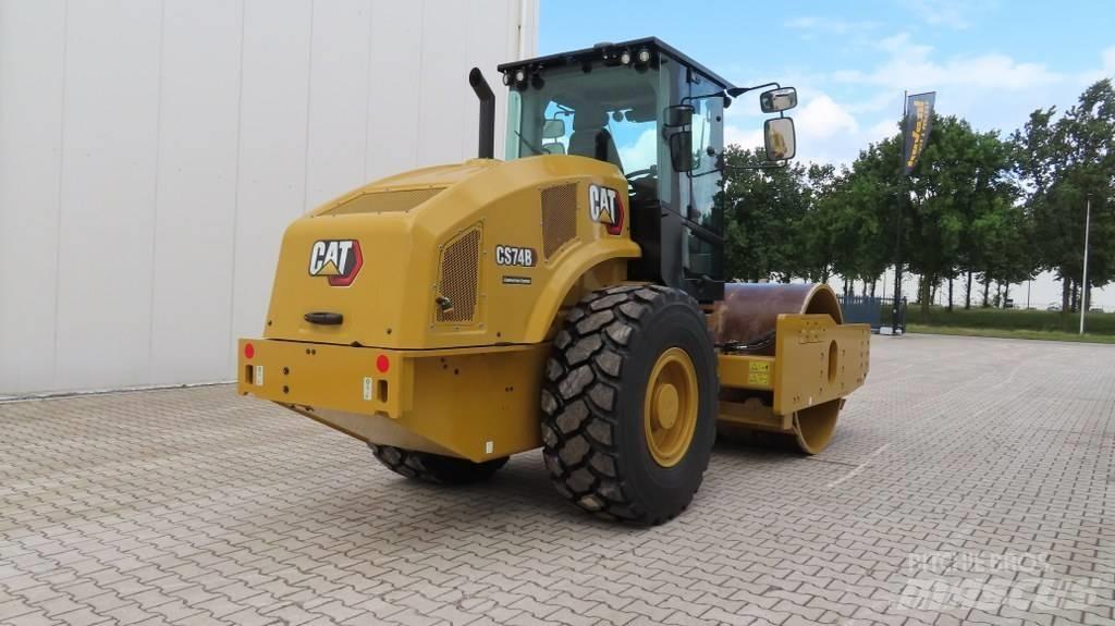 CAT CS 74 B Enkelt tromle