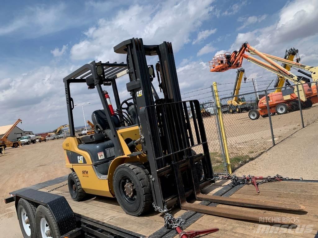 CAT DP 25 N Gaffeltrucks - andre