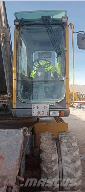 Volvo 180 Giratoria Gravemaskiner på hjul
