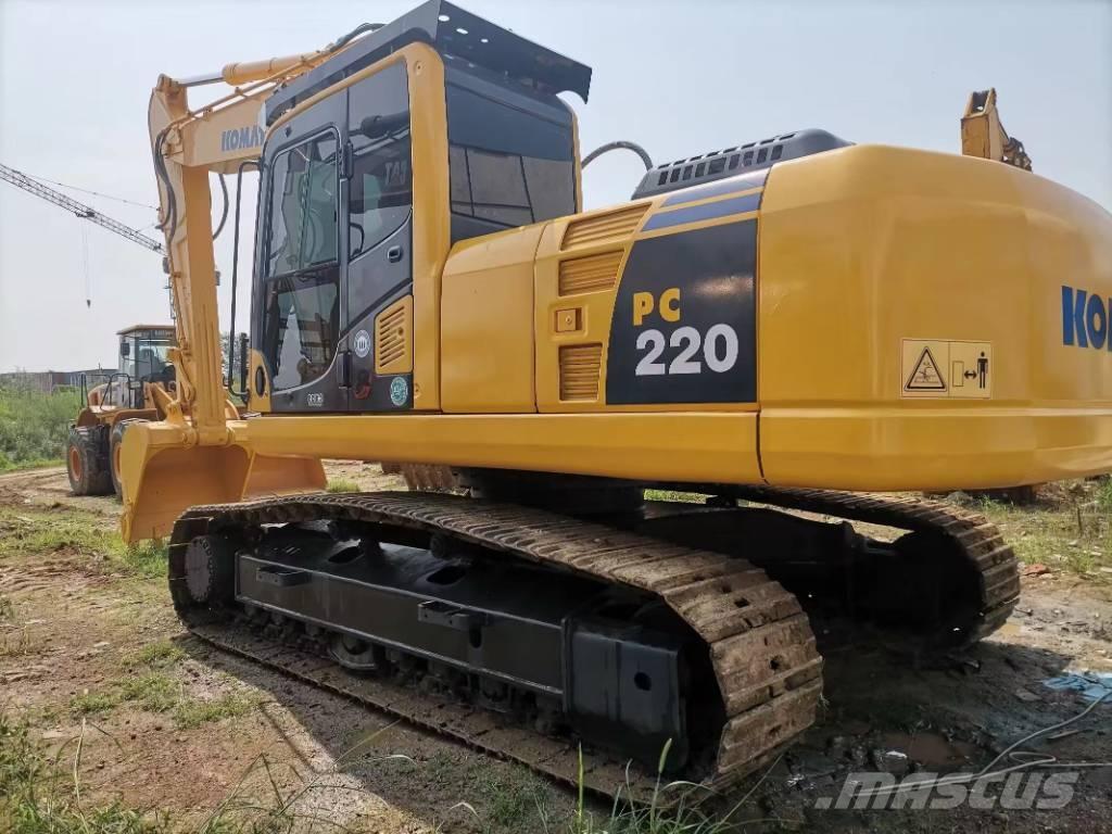 Komatsu PC 220-8 Gravemaskiner på larvebånd