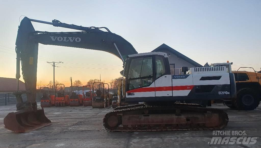 Volvo EC 250 D N L Gravemaskiner på larvebånd