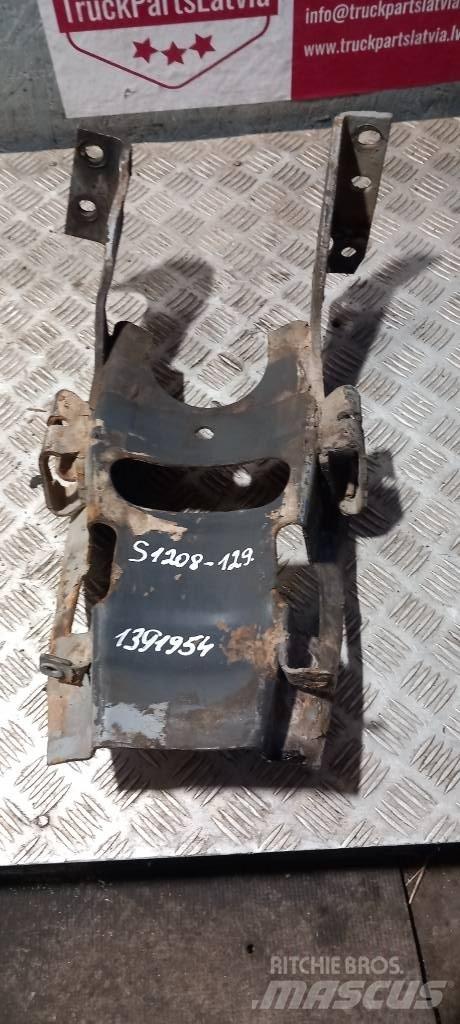 Scania 94 D.   1391954 Chassis og suspension