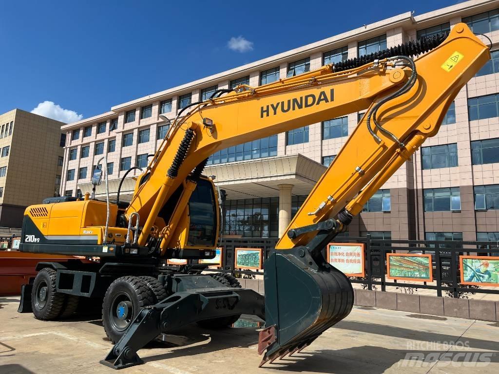 Hyundai R210W Gravemaskiner på hjul