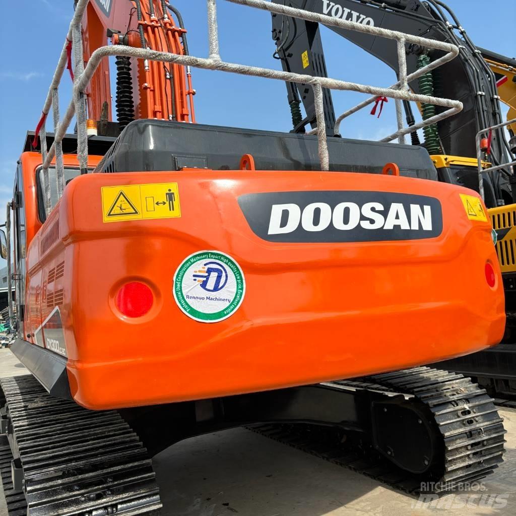 Doosan DX 300LC-9C Gravemaskiner på larvebånd