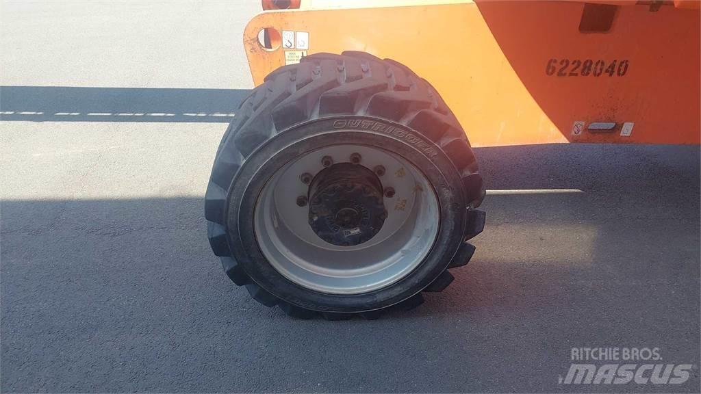 JLG 860SJ Teleskoplifte